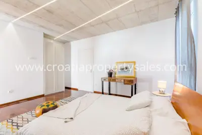 Vila 220 m², Otok Brač - privatnost i bazen - 6