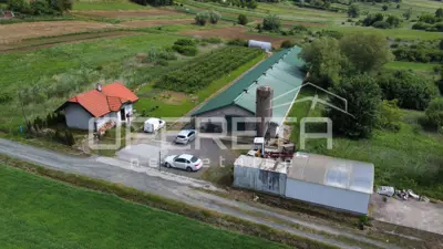 Ključ, Zgrada, 225.000,00 EUR - 3