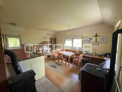 Ključ, Zgrada, 225.000,00 EUR - 10