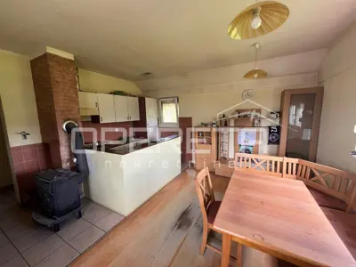 Ključ, Zgrada, 225.000,00 EUR - 11