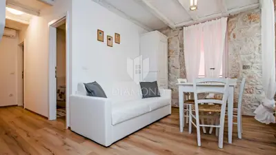 House 142 m², Rovinj center - renovated and furnished - 21