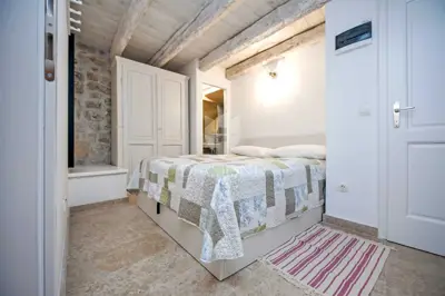 House 142 m², Rovinj center - renovated and furnished - 6