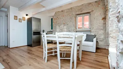 House 142 m², Rovinj center - renovated and furnished - 8