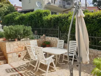 Kuća 600 m², Rovinj, drugi red do mora - 7