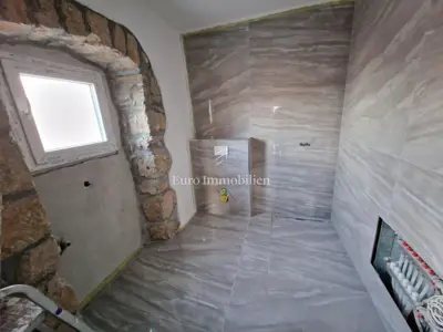 Semi-detached stone house 134 m², Dobrinj - pool and garden area - 10