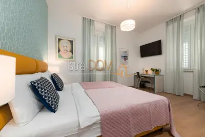 * Pula strogi centar 3 studio apartmana * - 8