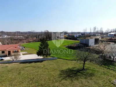 Građevinsko zemljište 3.342 m², Sveti Petar u Šumi - mirna lokacija