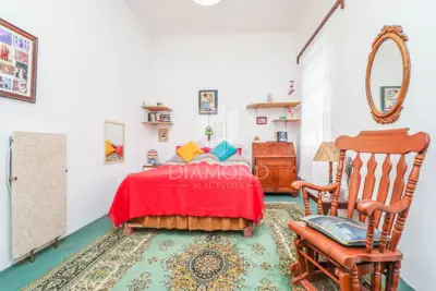 Stan 72 m², Rovinj centar - 3 spavaće sobe i terasa - 5