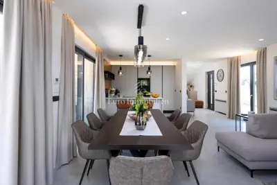 Haus zum Kauf in Poreč, 220 m² - 15