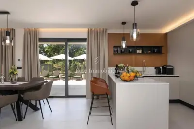Haus zum Kauf in Poreč, 220 m² - 14