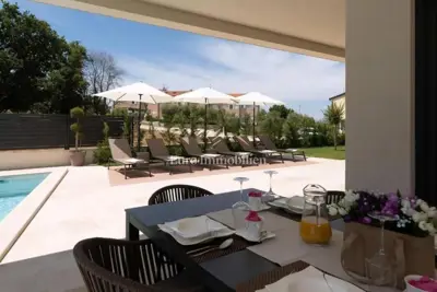 Haus zum Kauf in Poreč, 220 m² - 9