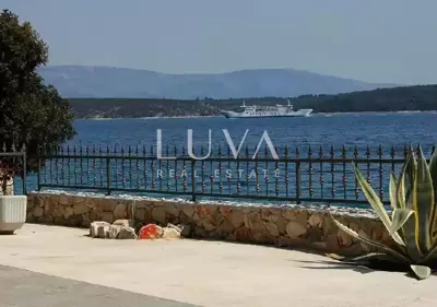 Hvar, Stari Grad, kamena kuća uz more na prodaju - 11