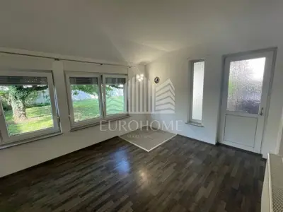 Haus im Zentrum von Dugo Selo mit 2 getrennten Wohnungen - 13