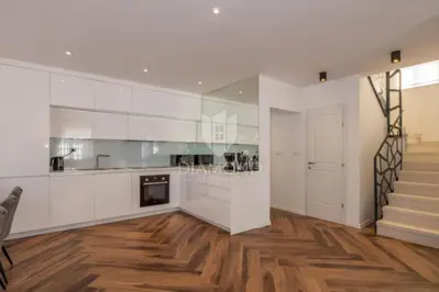 Villa 120 m², Poreč - Pool und überdachte Terrasse - 2