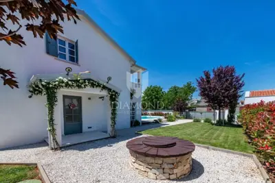 Villa 120 m², Poreč - Pool und überdachte Terrasse - 20