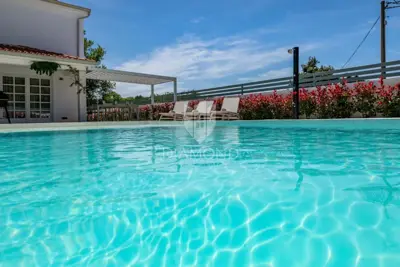 Villa 120 m², Poreč - Pool und überdachte Terrasse - 18