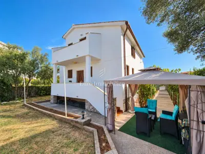 Kuća 214 m², Krk - mirna lokacija blizu mora - 10