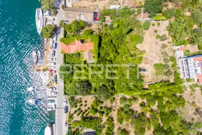 Summer residence 600 m², Donje Obuljeno by the Ombla and private river access - 4