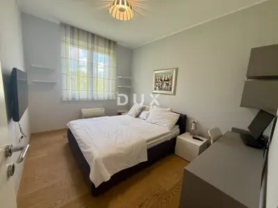 Opatija, center, penthouse, 267 m², roof terrace, garage - 11