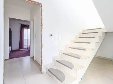 Rovinj, Umgebung, ausgezeichnetes Haus in einer ruhigen Siedlung - 3