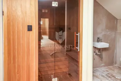 Haus zum Kauf in Poreč, 243 m² - 12