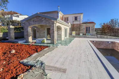 Haus zum Kauf in Poreč, 243 m² - 22