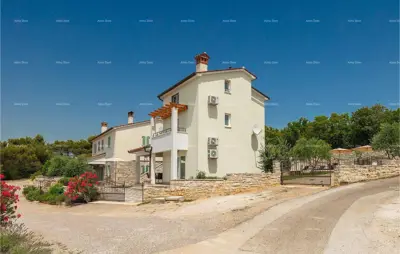 Trget – Prelijepa kuća s panoramskim pogledom na more