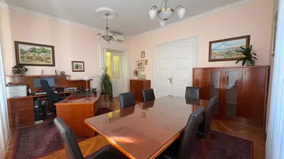 Zakup uredskog poslovnog prostora u centru Pule, kod tržnice – 133 m² (iznajmljivanje) - 6