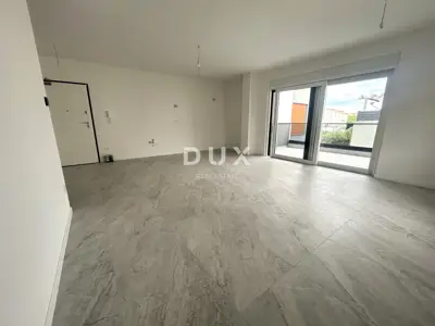 ŠIBENIK, VODICE - NEUBAU, 120 m vom Strand, Garage, Abstellraum, 3 Schlafzimmer - 2