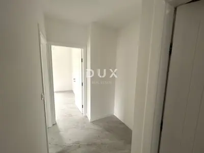 ŠIBENIK, VODICE - NEUBAU, 120 m vom Strand, Garage, Abstellraum, 3 Schlafzimmer - 11