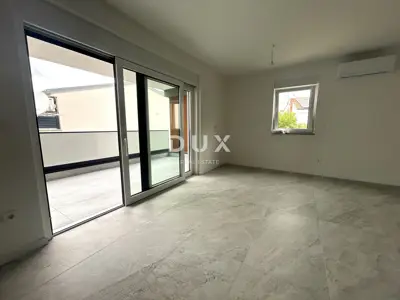 ŠIBENIK, VODICE - NEUBAU, 120 m vom Strand, Garage, Abstellraum, 3 Schlafzimmer - 3