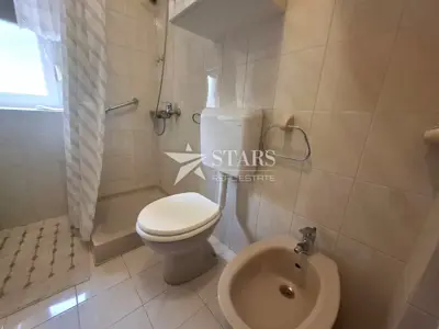 House 300 m², Rukavac - 3 residential units and garden - 17