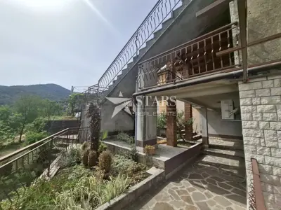 House 300 m², Rukavac - 3 residential units and garden - 12