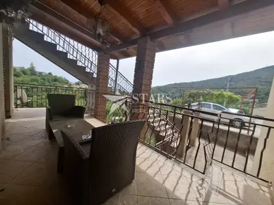 House 300 m², Rukavac - 3 residential units and garden - 22