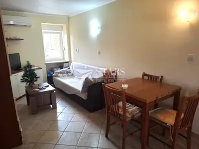 House 300 m², Rukavac - 3 residential units and garden - 9