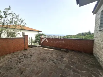 House 300 m², Rukavac - 3 residential units and garden - 5