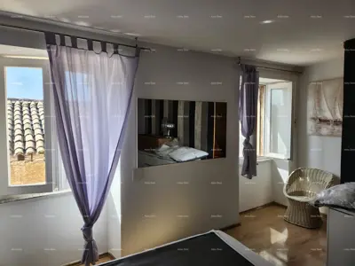 Pula, Galižana. Renoviert, - 16