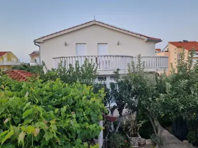 Freistehende Villa im amerikanischen Stil - Vodice - 2