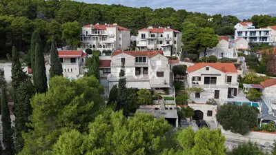 House 659 m², Sumartin na Braču - 2nd row to the sea - 2