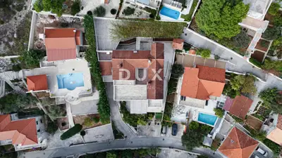 House 659 m², Sumartin na Braču - 2nd row to the sea - 3