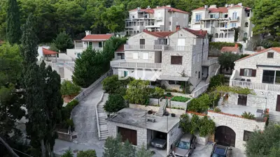House 659 m², Sumartin na Braču - 2nd row to the sea - 5