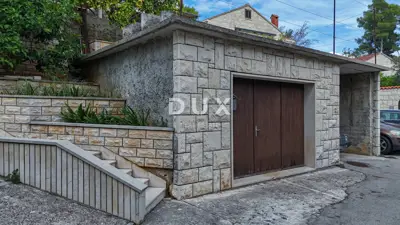 House 659 m², Sumartin na Braču - 2nd row to the sea - 8