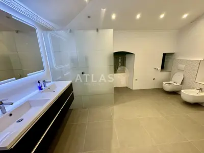 Stan 185 m², Opatija - Centar, dvoetažni uz more - 13