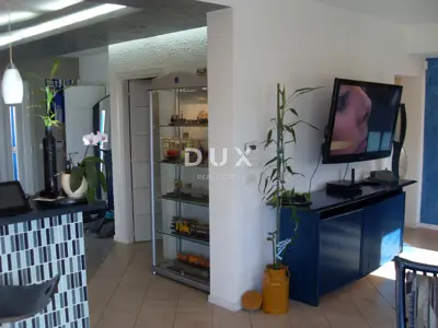 House 191 m², Novi Vinodolski - second row to the sea - 12