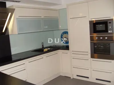 House 191 m², Novi Vinodolski - second row to the sea - 13