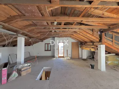 House 220 m², Marinići - mixed-use building - 16
