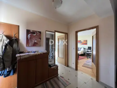 House 220 m², Marinići - mixed-use building - 13