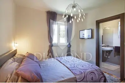 Villa 240 m², Labin - Meerblick und Blick auf den kleinen Hafen - 14