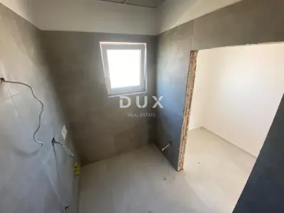 Commercial property for rent in Viškovo, 100 m² - 12