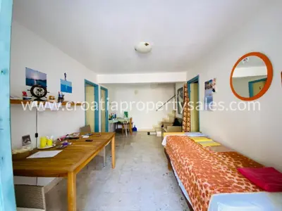 Kamena kuća, Otok Brač - 20 m od mora - 12